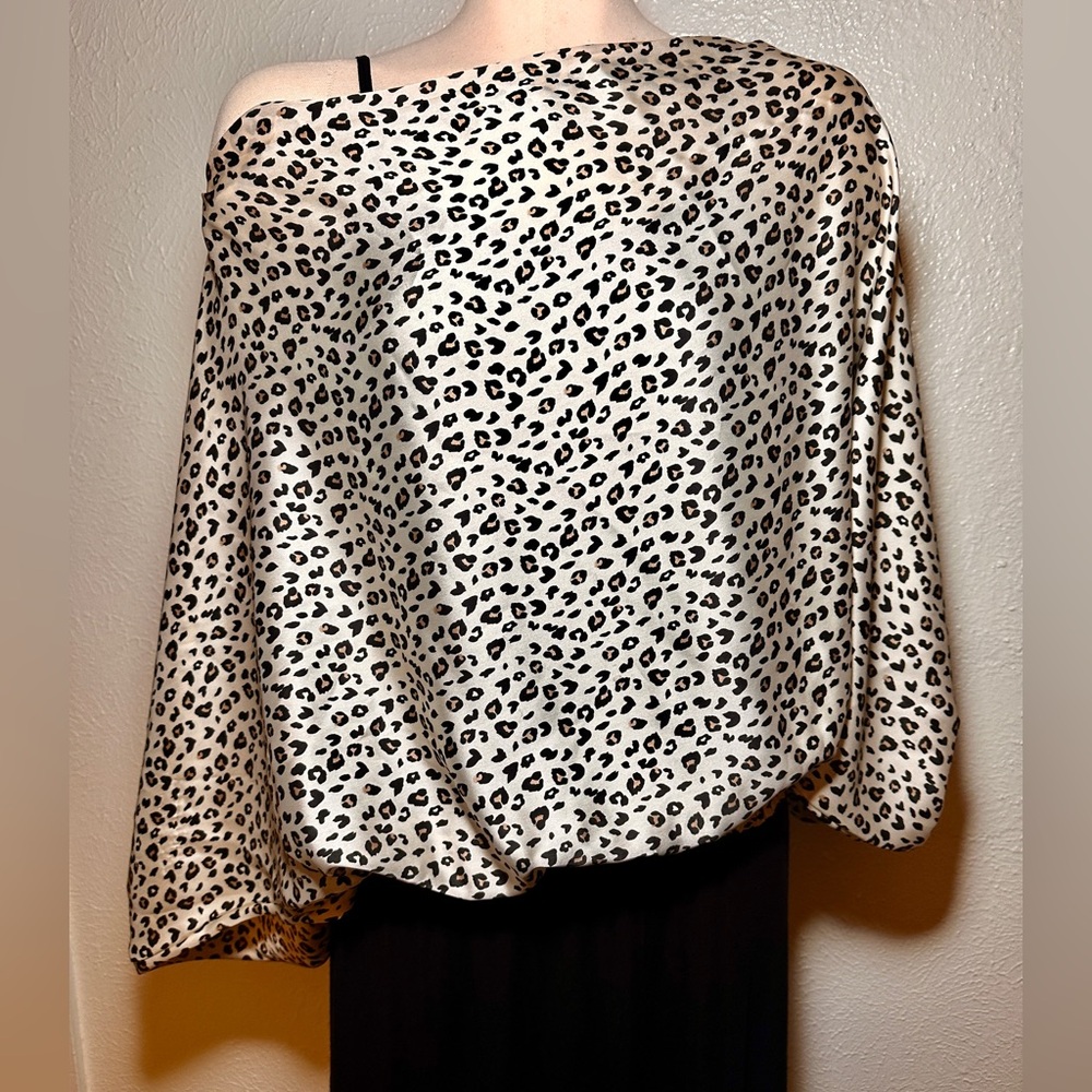 J Roberts Leopard Print Off-Shoulder Blouse Multi- Way Wear Sz-Medium